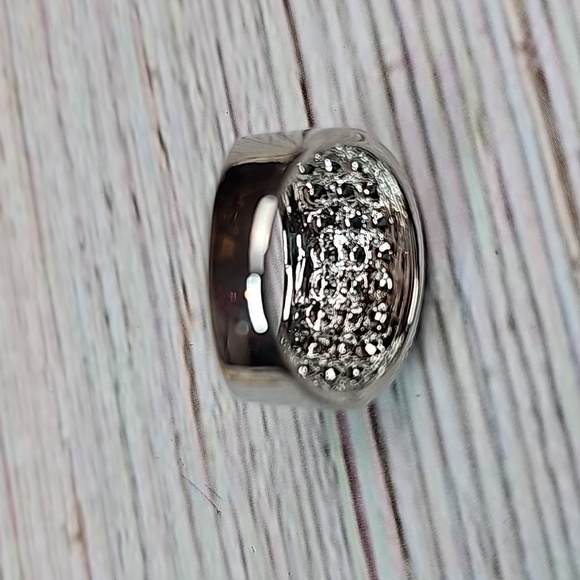 NEW WHITE ZIRCON CIGAR BAND FASHION RING - Picture 7 of 10